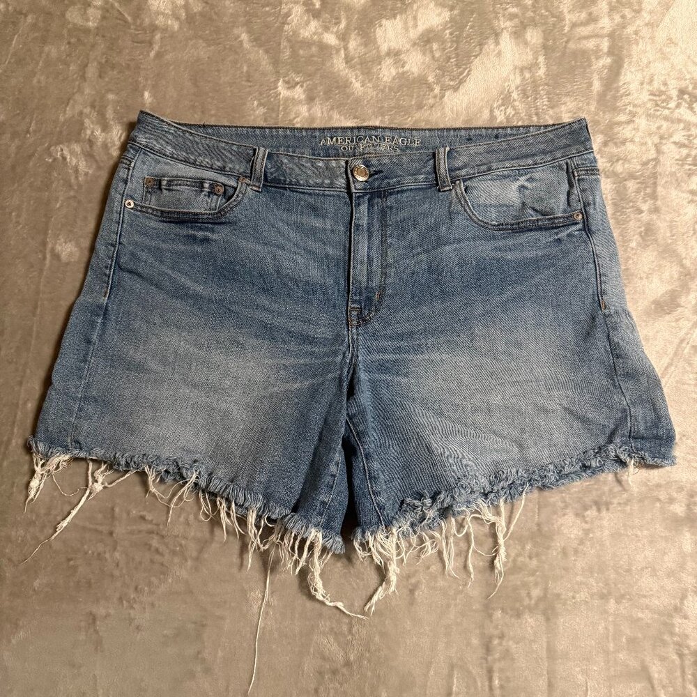 American Eagle Women’s Denim Cutoff Shorts Size 18 Blue Stretch Frayed Hem